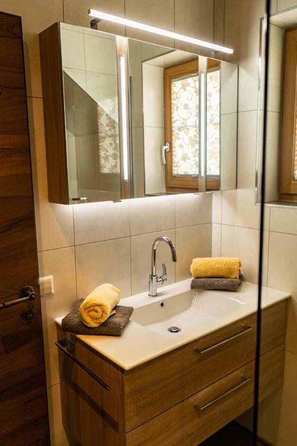 Biobauernhof Gast Apartamento Mariapfarr Exterior foto